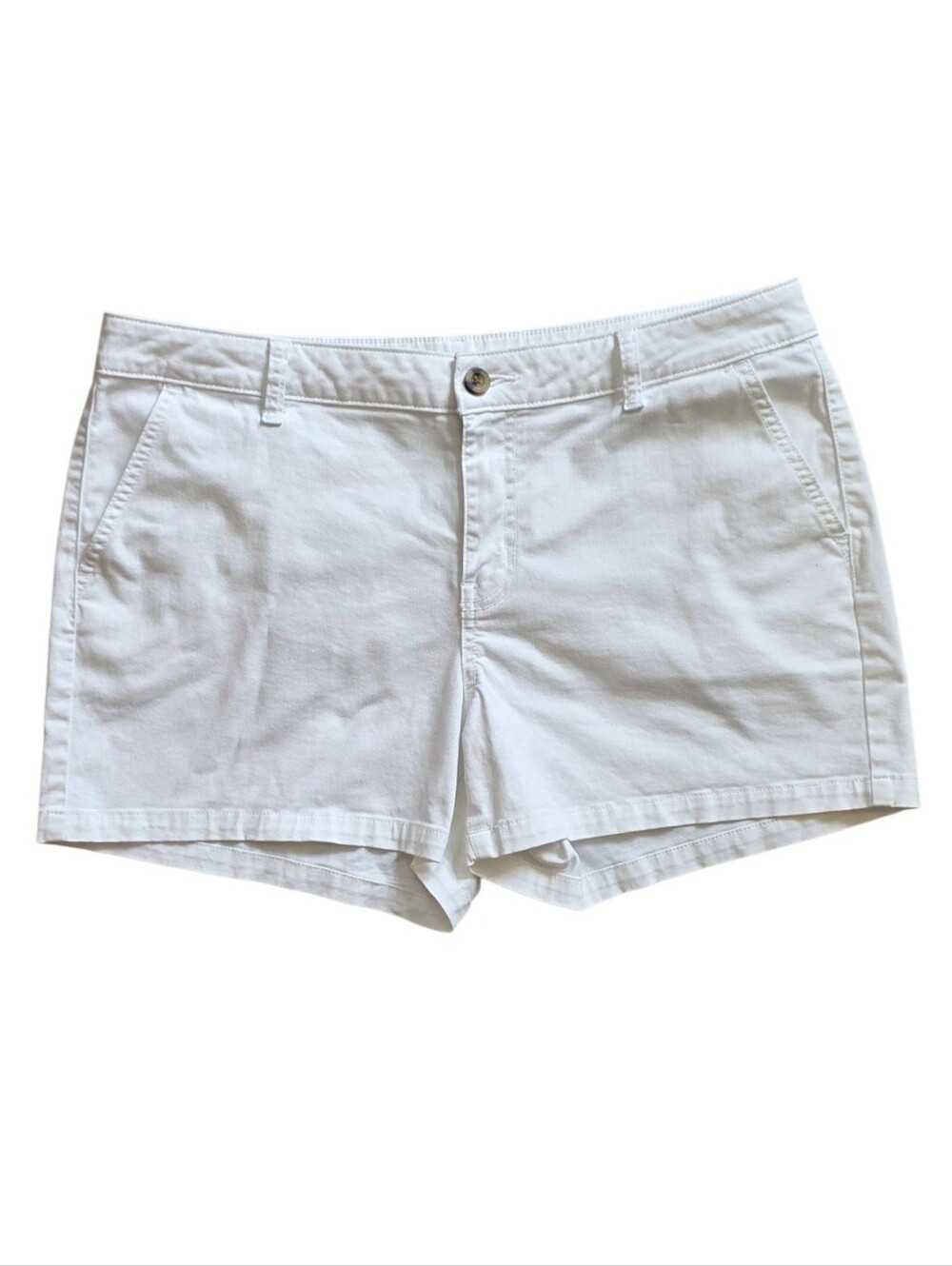 ​a.n.a Size 14 White Mid Rise Classic Summer Shortie Shorts